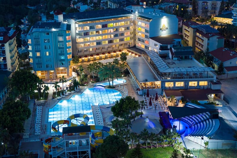 Meridia Beach Hotel