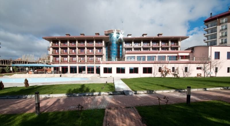 Bonjur Hotel Thermal & Wellness Club