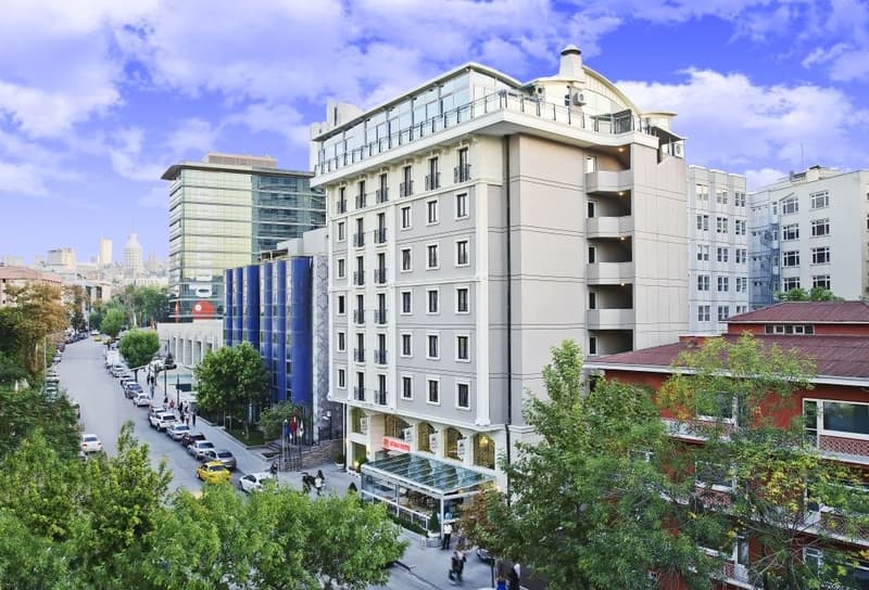 Midas Hotel
