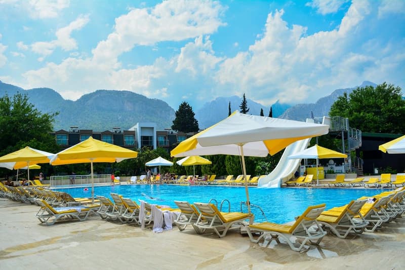 Monna Roza Garden Resort Hotel