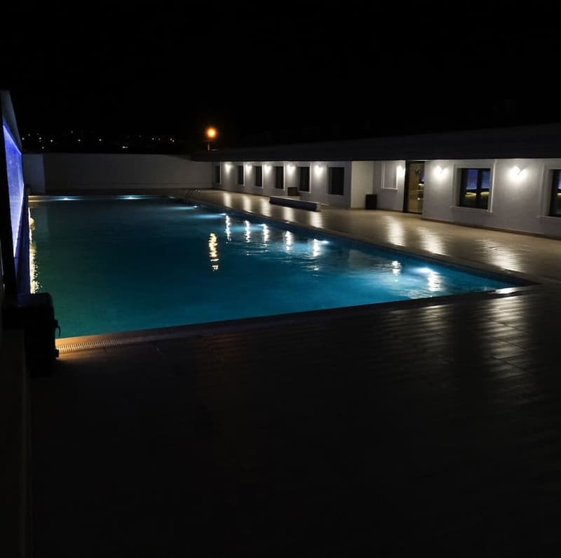 MQ Hotel Suites & SPA