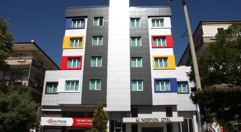 Norton Hotel