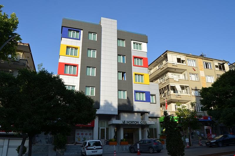 Norton Hotel