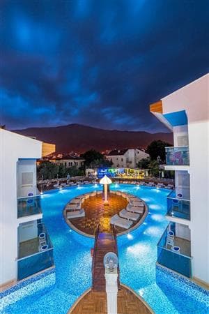 Ocean Blue High Class Hotel Spa