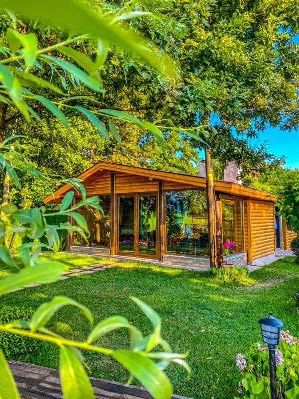 Oktay Golden House