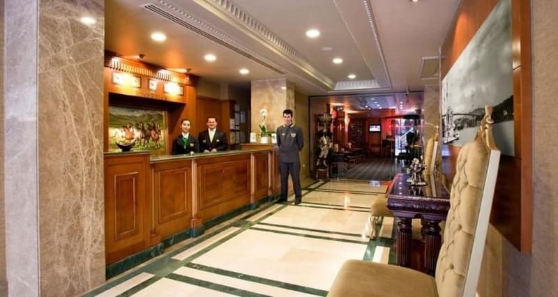 Oran Hotel