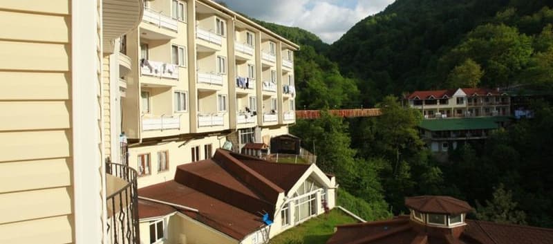 Oylat Kaplıcaları Aşiyan Otel