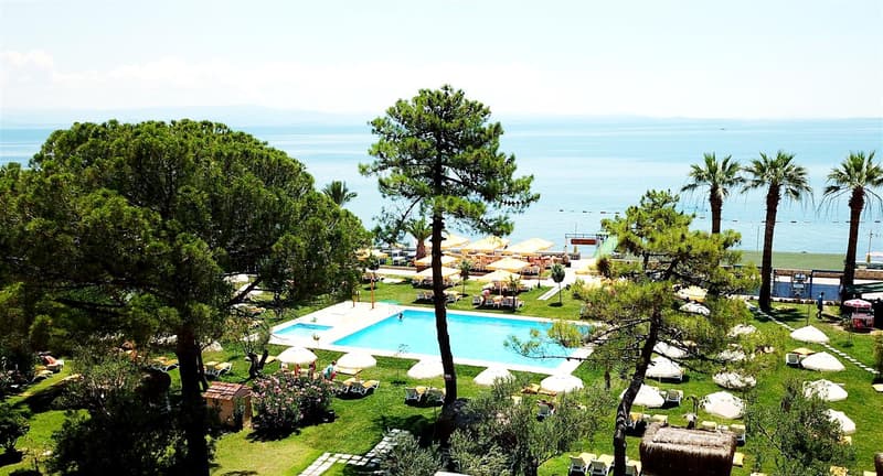 Palm Beach Otel Küçükkuyu