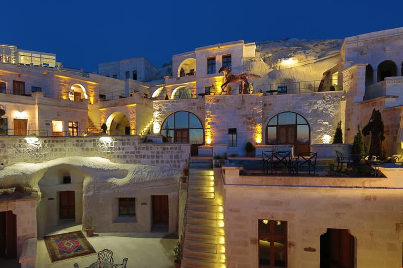Phocas Cave Suites