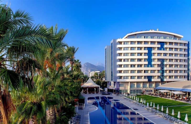 Porto Bello Hotel Resort & Spa