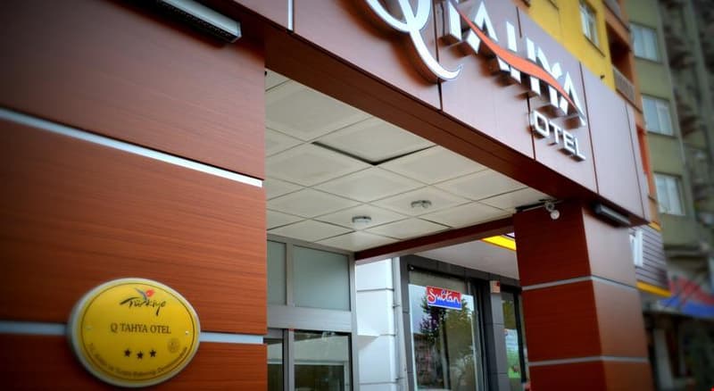 Qtahya Hotel
