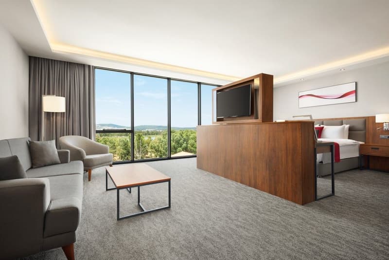 Ramada By Wyndham İzmir Aliağa