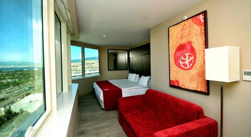 Ramada Encore By Wyndham İzmir