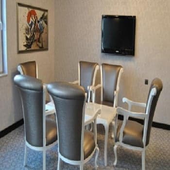 Real House Boutique Hotel