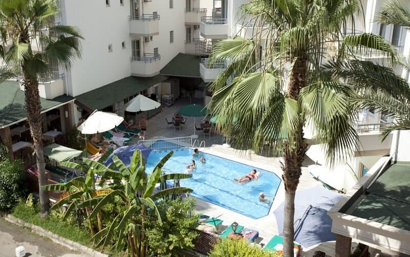 Remi Hotel