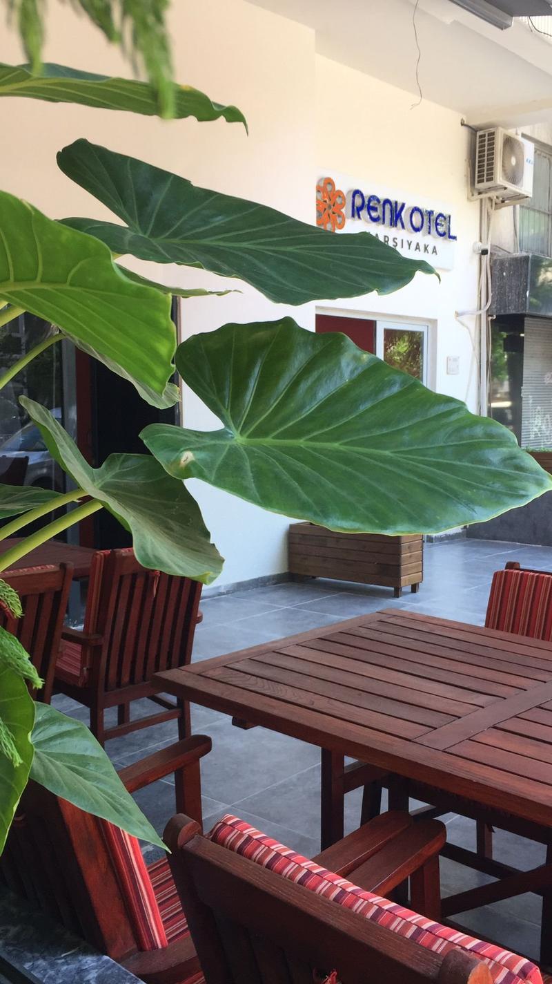 Renk Otel Karşıyaka
