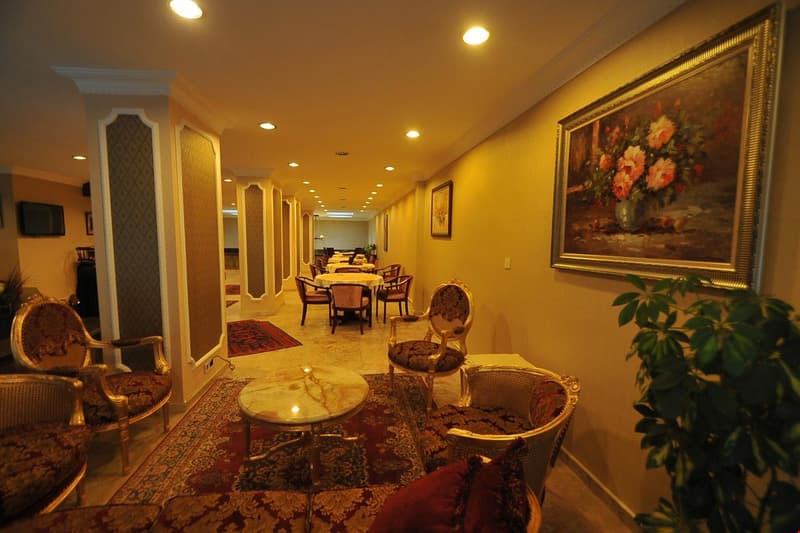 Rest Hotel