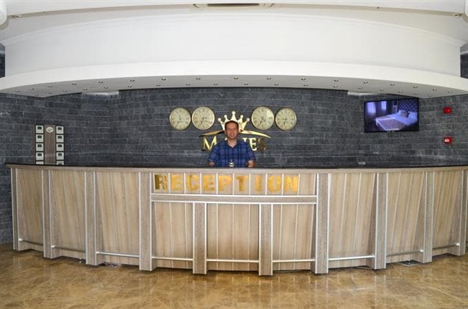 Rey Manes Hotel