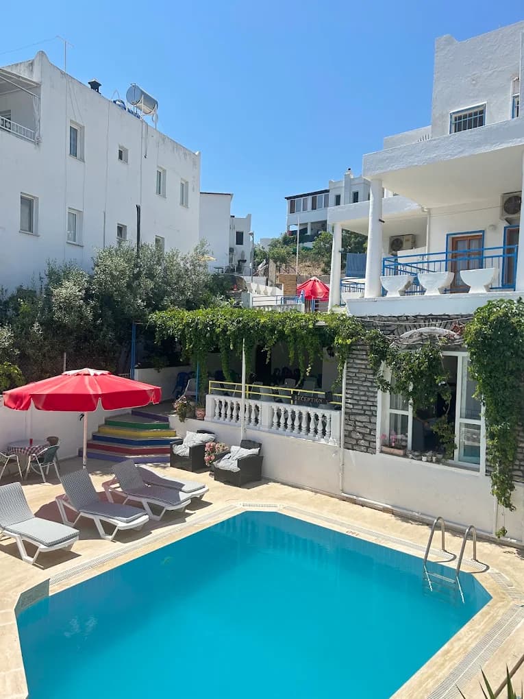 Şahin Apart Otel