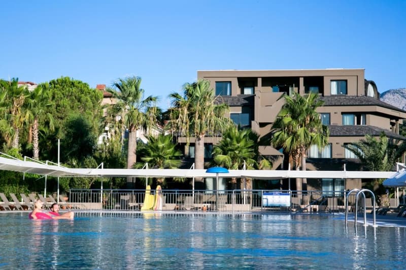 Sailors Beach Club