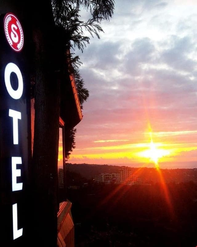 Savarona Otel