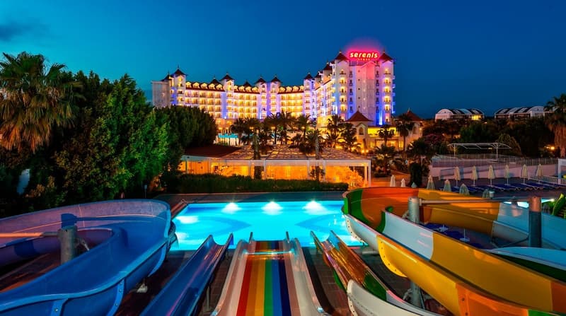 Serenis Hotel