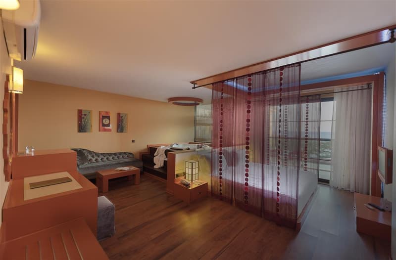 Siam Elegance Hotels & Spa