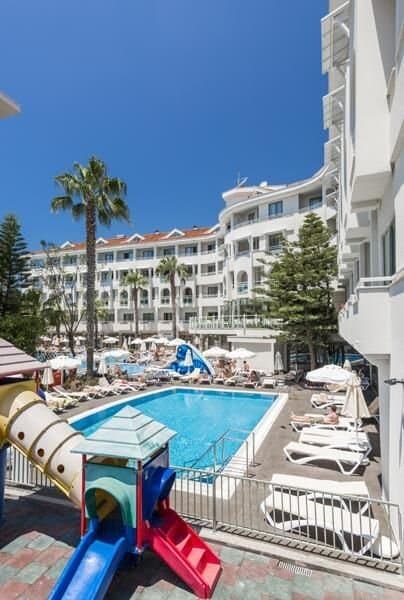 Side Star Beach Hotel