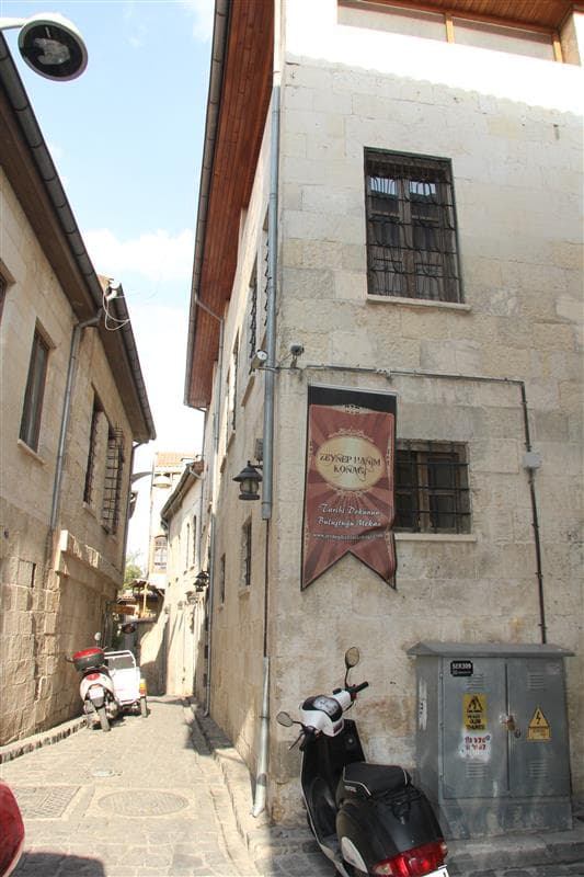 Sinema Hotel