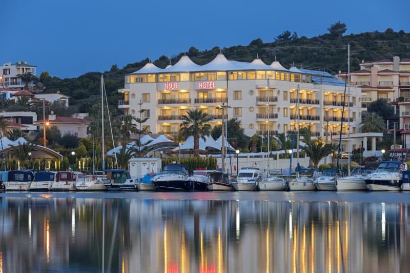 Sisus Marina Hotel