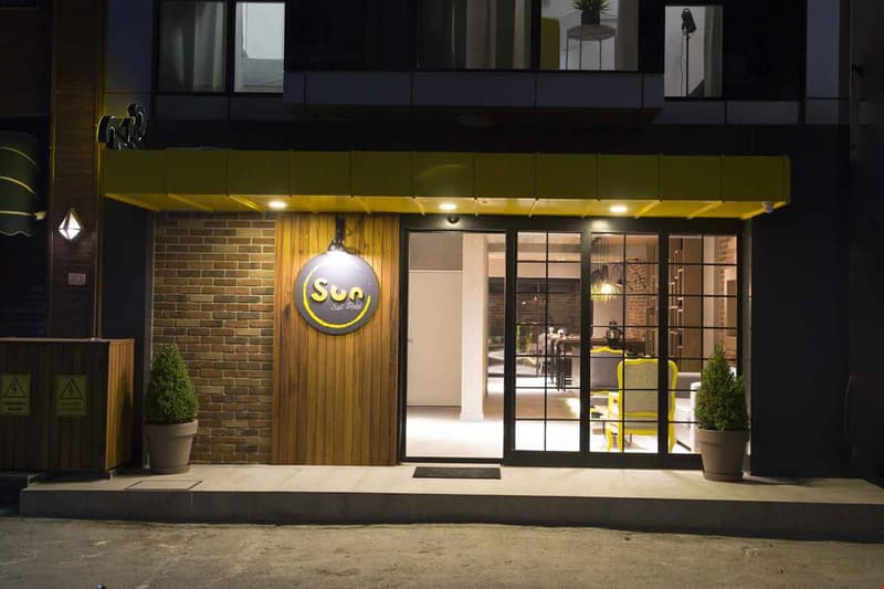 Sun Suit Hotel