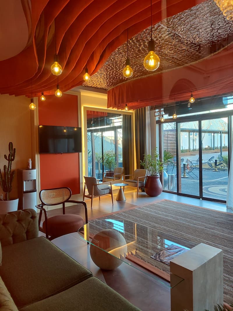 Sur Royals Hotel