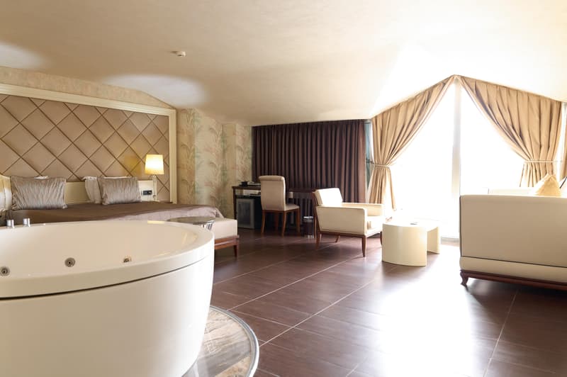 Taba Luxury Suites & Hotel