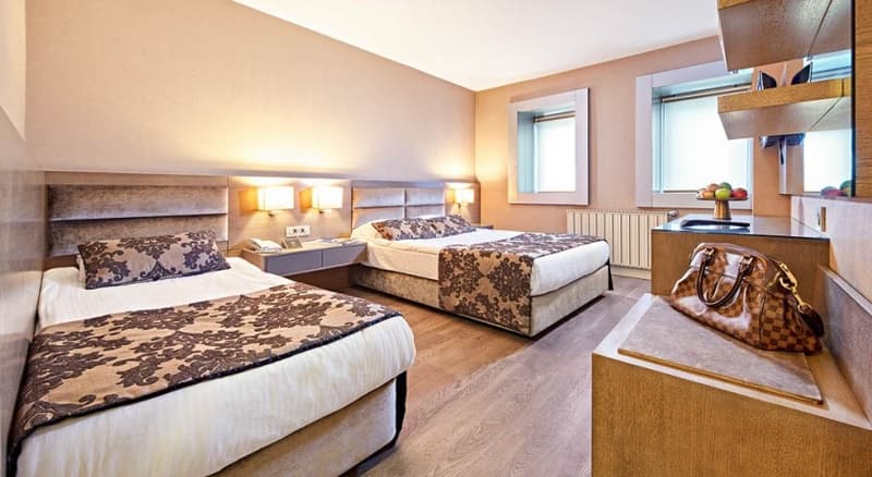 The New Hotel Zeybek