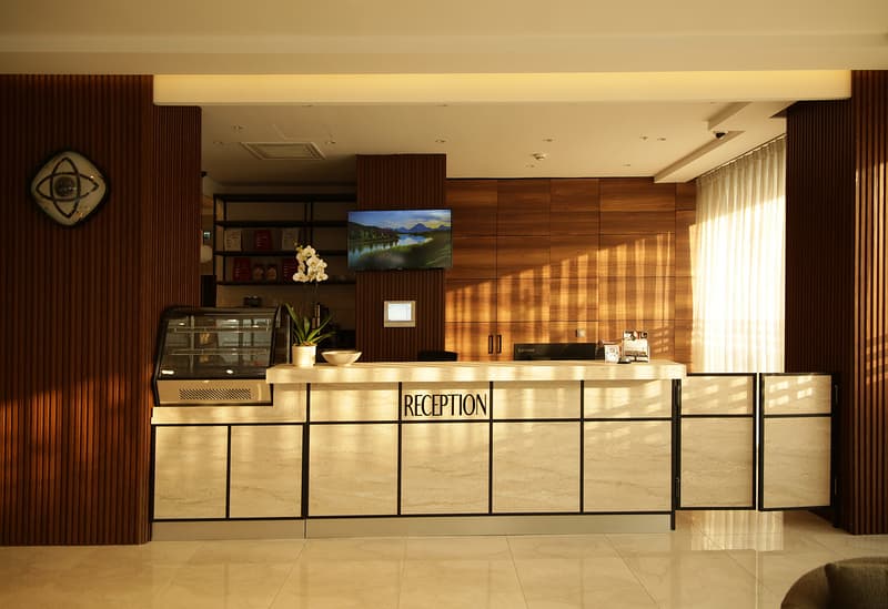 Tress Hotel