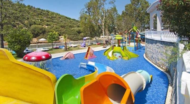 Tusan Beach Resort Hotel Kuşadası