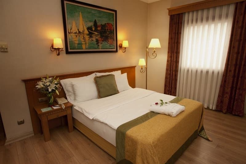 Usta Park Hotel