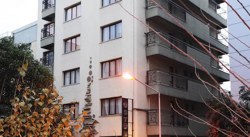 Üstün Otel Alsancak