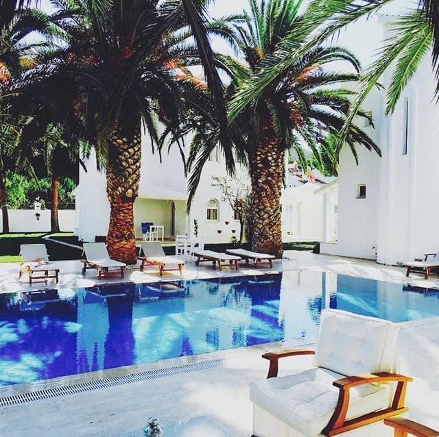 Villa Blanche Otel