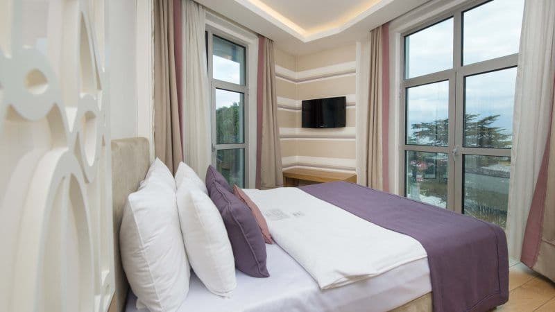 Wes Hotel