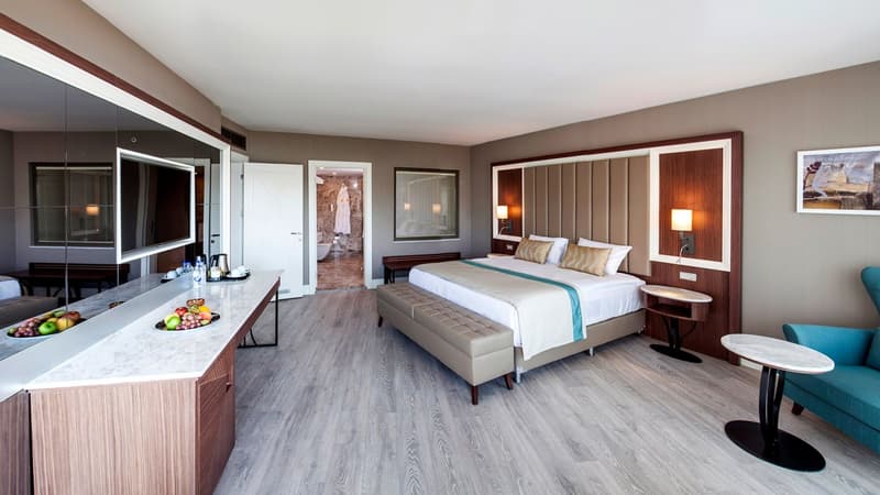 Wome Deluxe Hotel