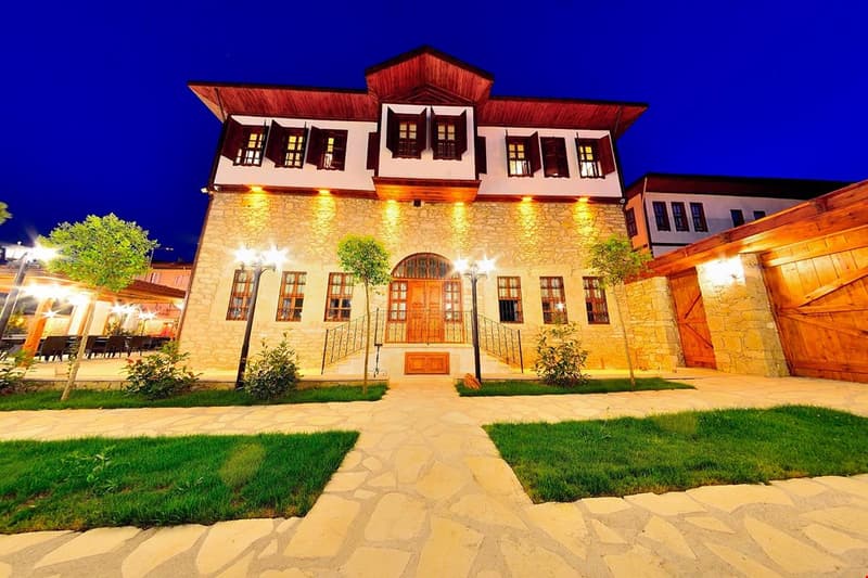 Zalifre Konakları