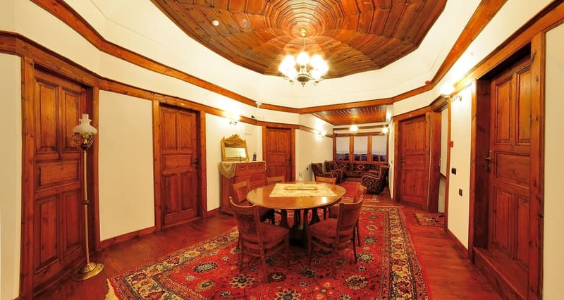 Zalifre Konakları