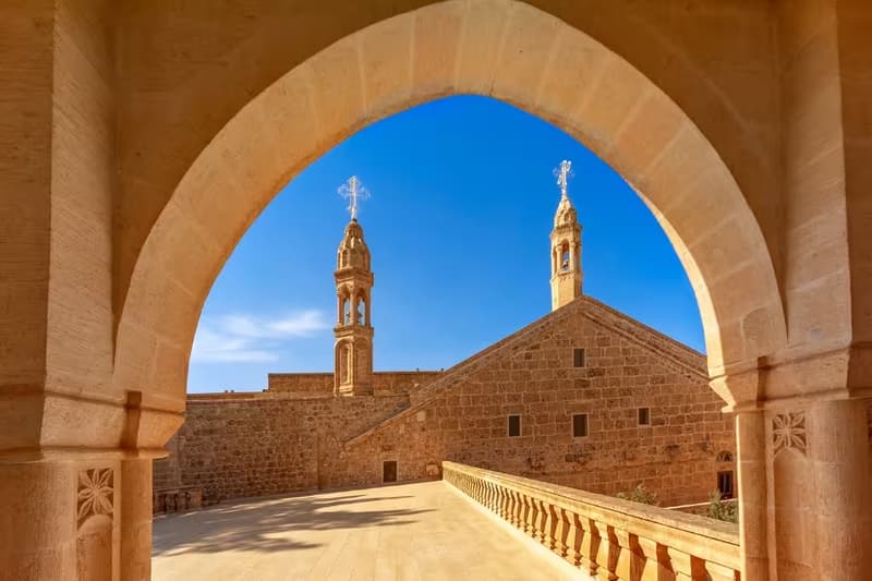 İstanbul Çıkışlı Mardin’in Kadim Mirası: Ezidi ve Süryani Köyleri Turu
