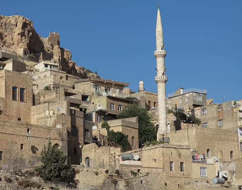 İstanbul Çıkışlı Mardin’in Kadim Mirası: Ezidi ve Süryani Köyleri Turu