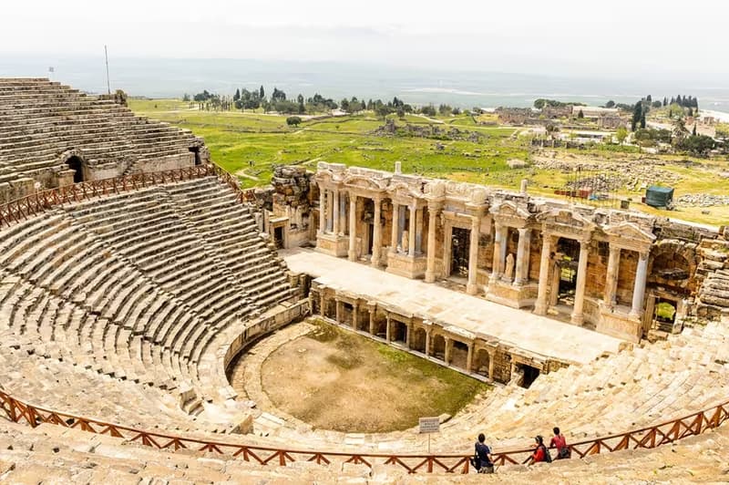 İstanbul Çıkışlı Salda Gölü Pamukkale İzmir Alaçatı Çeşme Turu