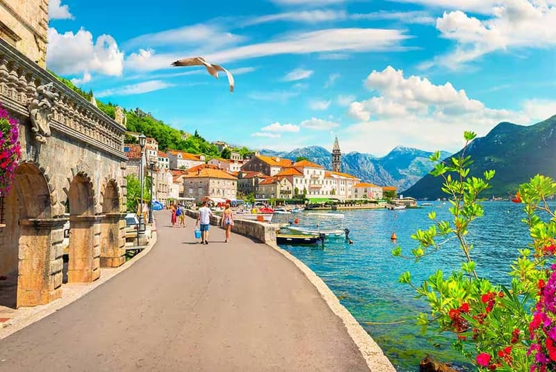 İzmir Hareket Baştan Başa Balkanlar Turu 7 Gece Konaklamalı