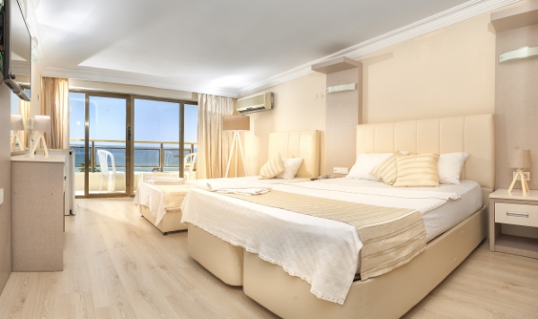 Standart Deniz Manzaralı Oda Resim