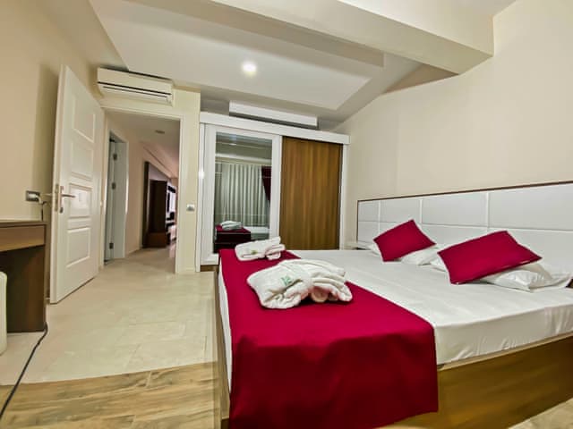 Nokta Katrancı Suit Resim